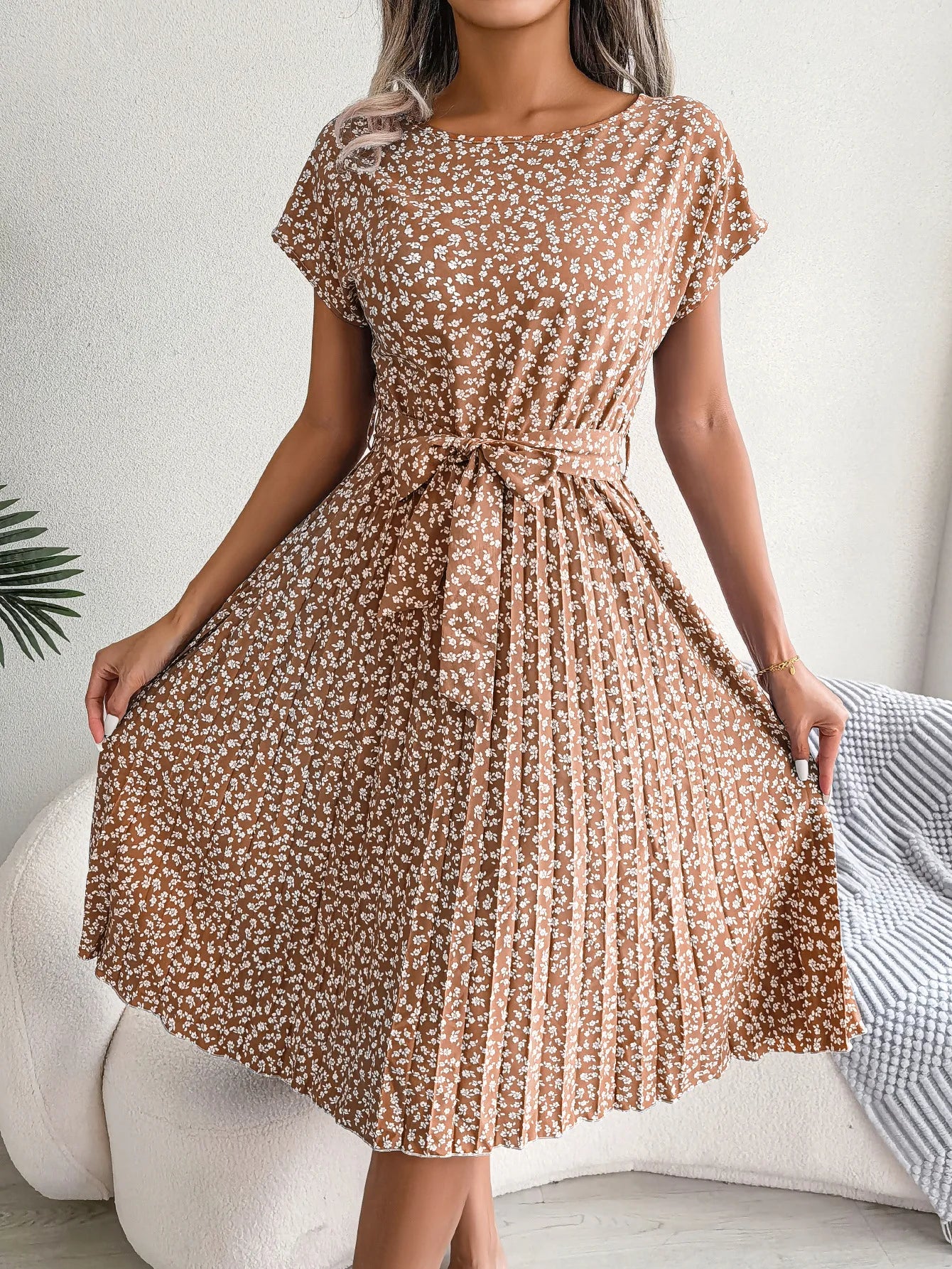 Chic Floral High Waist A-Line Dress - Spring/Summer, Short Sleeve